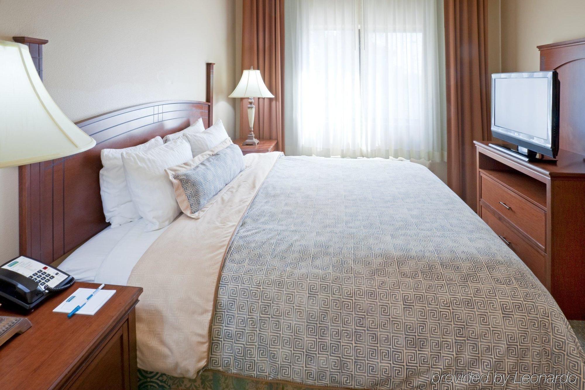 Staybridge Suites Lubbock-University Area By Ihg Chambre photo